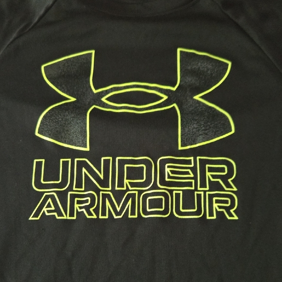 Under Armour Kids Black and Neon Green Tee Sz 7 - Picture 2 of 4